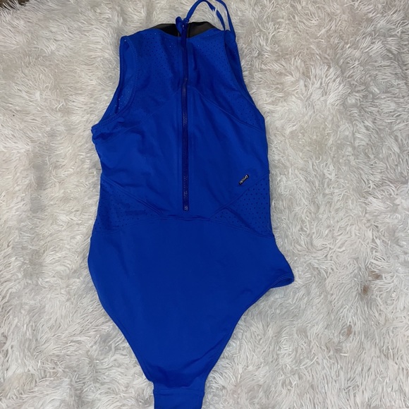 RIPCURL Swim Suit/Water polo Size Small - Picture 2 of 3
